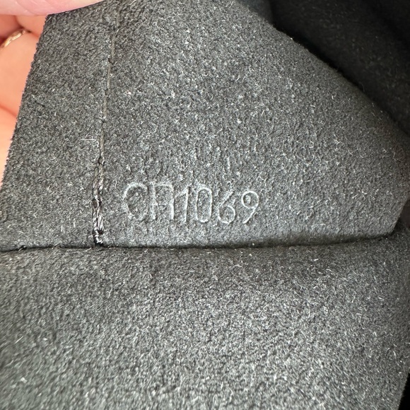 LOUIS VUITTON “IRENE” MONOGRAM, METALLIC TRIM, DRAWSTRING BAG, RARE - Picture 4 of 11